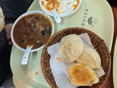 -穆彦华逍遥镇胡辣汤(岗坡路店)