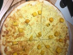 榴莲酱水果披萨-幸薈飯堂