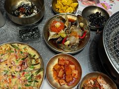 -草家酱蟹炭火烤肉店(珲春南路一店)