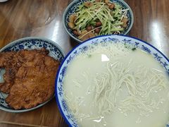 -雪琴面馆富安特色鱼汤面(城中花园店)