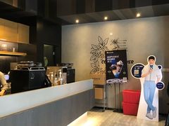 -瑞幸咖啡(石榴中心店)