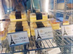 面包甜点陈列柜-mira甜品屋(财大店)