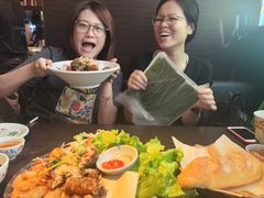 -大头虾越式风味餐厅(光明广场店)