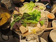 -大头虾越式风味餐厅(光明广场店)