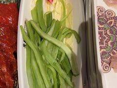 -老牌坊云南鱼豆花火锅(哈西万达店)