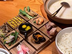 -云海肴·汽锅鸡·云南菜(天山百盛优客店)