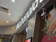 -麦当劳(中二横路店)