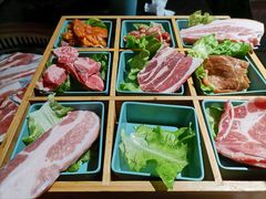 -烤路里·韩国品质自助烤肉(石路天虹4号店)