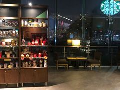 -星巴克(郑州曼哈顿广场店)