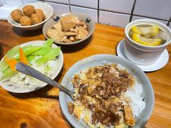 红猪卤肉饭-红猪卤肉饭(大西洋美食城店)