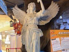 -暴风岛沉浸式体验馆(百联世纪店)