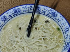 -雪琴面馆富安特色鱼汤面(城中花园店)