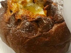 金枪鱼芝士面包-Dough&Joe团憩(瑞虹天地月亮湾店)