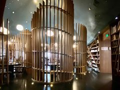 -钟书阁(松江泰晤士小镇店)