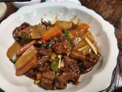 牛腩焖萝卜-尚竹阁冬瓜盅·18年地标美食(平洲店)