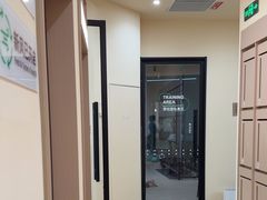 -乐刻瑜伽·普拉提·小瑜荚YogaPod(滨江银泰店)