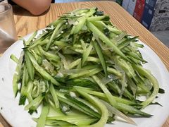 黄瓜拌海蜇-方城小吃店