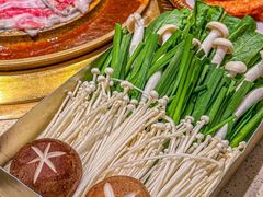 -蚂蚁洞·烤肉大营地(上海静安大悦城店)