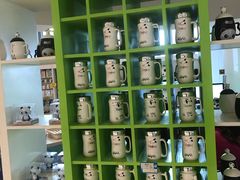 -大连森林动物园熊猫馆纪念品商店