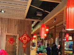 -野山舂·贵州现舂酸汤火锅(鸿通城店)