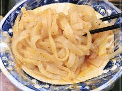 -牡丹广场薛栓子擀面皮大王