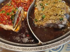 -阿瓦山寨·湘菜现炒·剁椒鱼头王(咸阳总店)