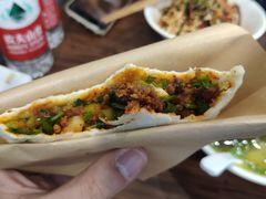-曾笼笼牛肉饼