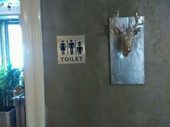 -HIGH FIVE哈福手工汉堡(桂林路店)