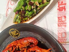 -肥肥虾庄·金牌油焖大虾(汉口城市广场店)