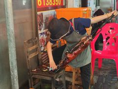 -黄记四更烤乳猪店