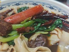 -皖佬板安徽牛肉板面(西站食宝街店)