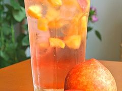 水蜜桃气泡水-1984魔法桌游(观音桥店)