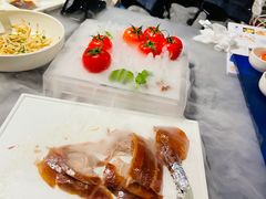 番茄脆菇沙拉-小大董·烤鸭(观景餐厅·南京西路店)