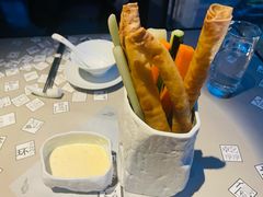 -穹六人间 people 6(岳阳路店)