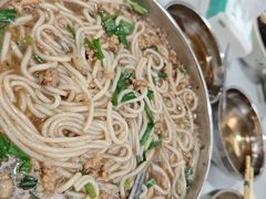 -正宗杨记普洱酸醋米线(总店)