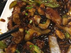 -虾弄弄海派小龙虾·牛羊蝎子火锅