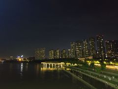 -南京眼步行桥