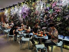 等位区-海底捞火锅(金花路店)
