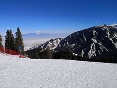 -丝绸之路山地度假区滑雪场