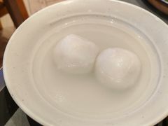 芝麻大汤圆-大食代美食广场(上海中心店)