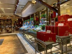 自助取餐区-盛宴标帜西餐厅龙虾.鲍鱼•牛排(重庆喜来登大酒店)