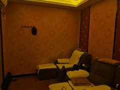 -康源四季推拿足道(罗秀店)