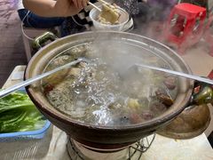 -威邵鸡煲(西华路总店)
