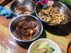 -席娜卡琳火车铁道夜市