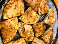 烤馍-老东镇啤酒屋海鲜加工·蒸汽海鲜·海鲜烧烤(台东店)