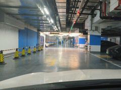 -龙湖虹桥天街-停车场