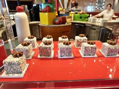 -咖啡苑自助餐厅·中国大饭店