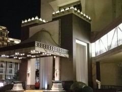 -月亮河温泉度假酒店