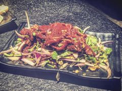 炙烤牛肉-赤铁扒拉锅·烤串·烤鸽子