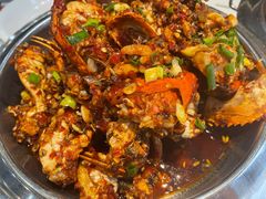 -凤凰路何眼镜香辣蟹(花果园店)